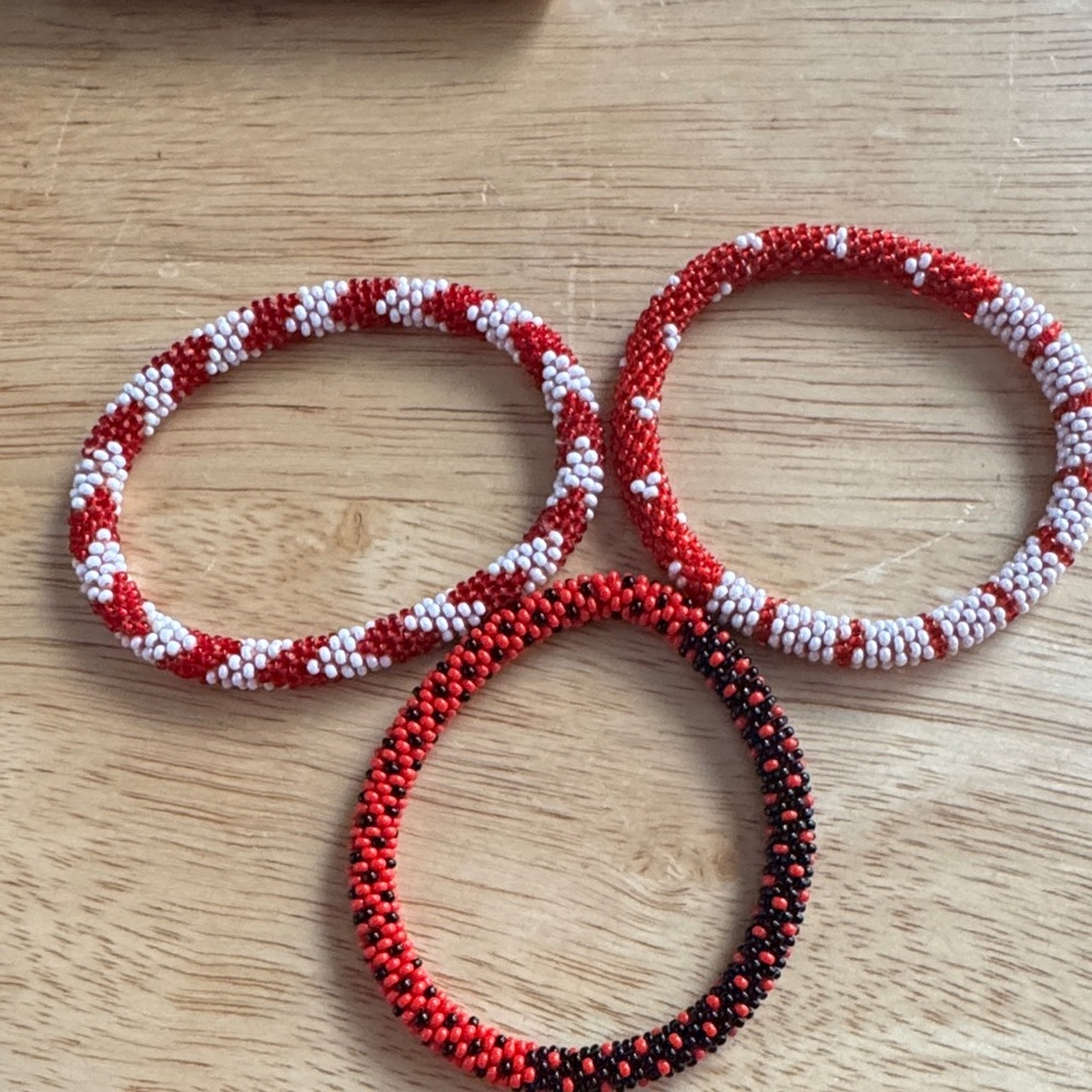 Beaded Bracelet Set - Red, White, and Black - Picture 5 of 6